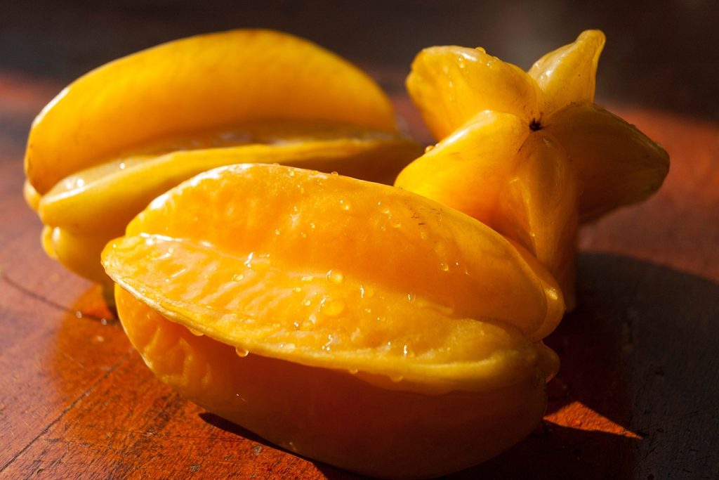 6 Ways To Enjoy The Deliciously Unique Tastes Of Star Fruit | Creative Recipes